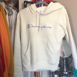 UO EXCLUSIVE CHAMPION WOMENS HOODIE